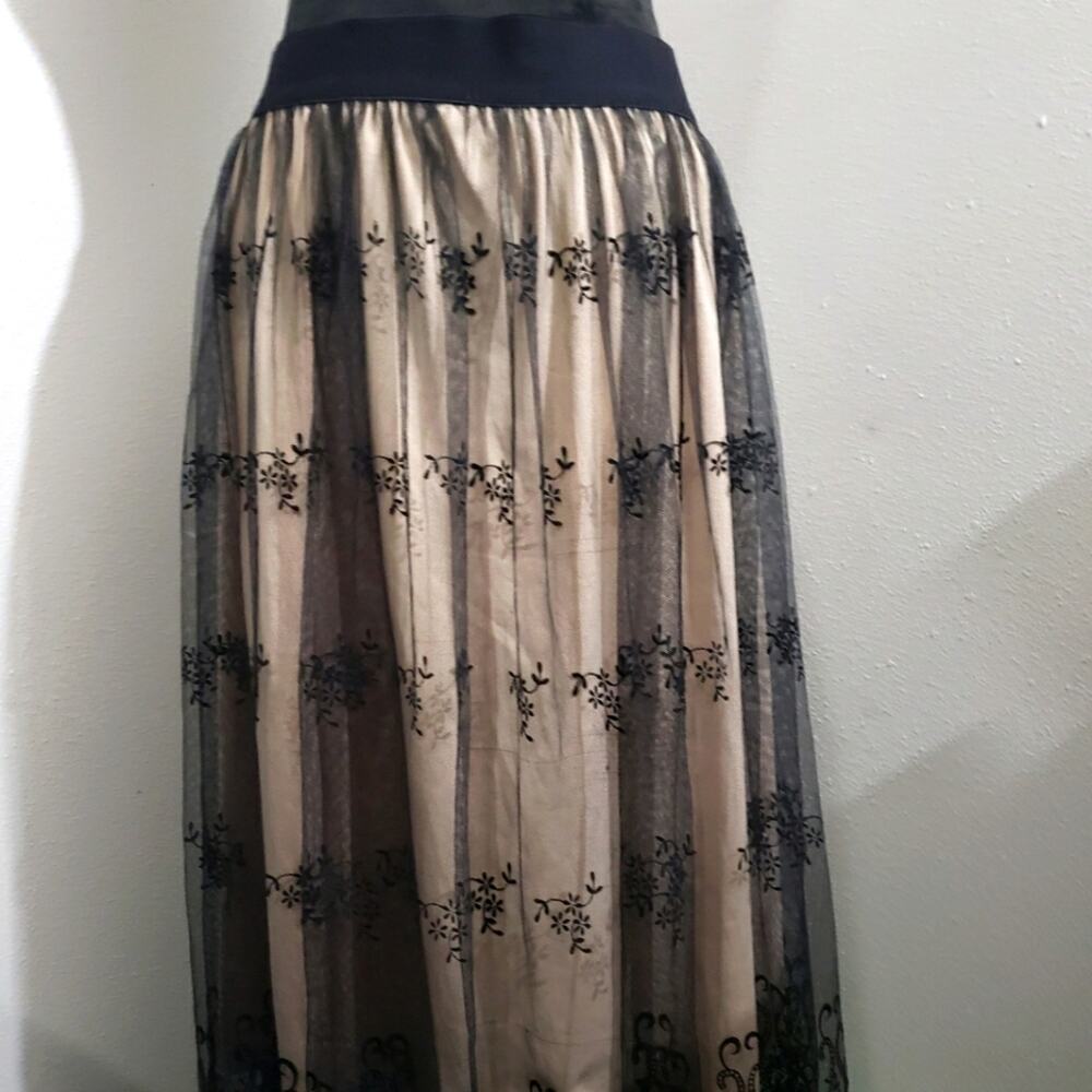 Metro Wear Black/Sheer/Nude long Maxi Skirt size large